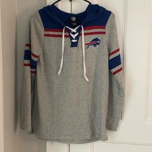 BILLS light weight drawstring hooded top. Side medium